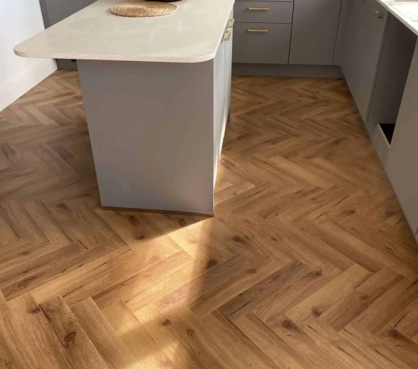 Vintage Oak Herringbone 12mm