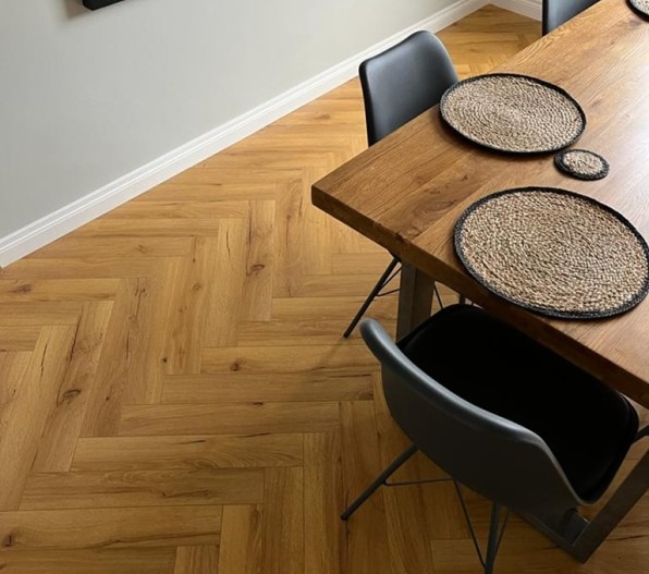 Yale Oak Herringbone 12mm