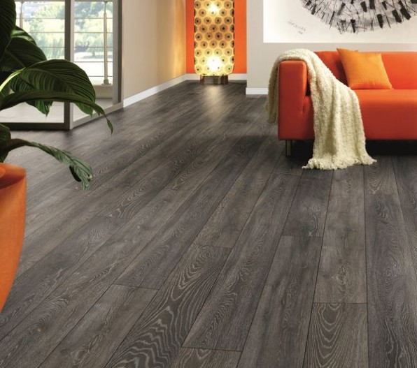Bedrock Oak 12mm Laminate Flooring