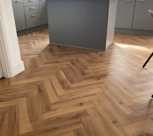Vintage Oak Herringbone 12mm